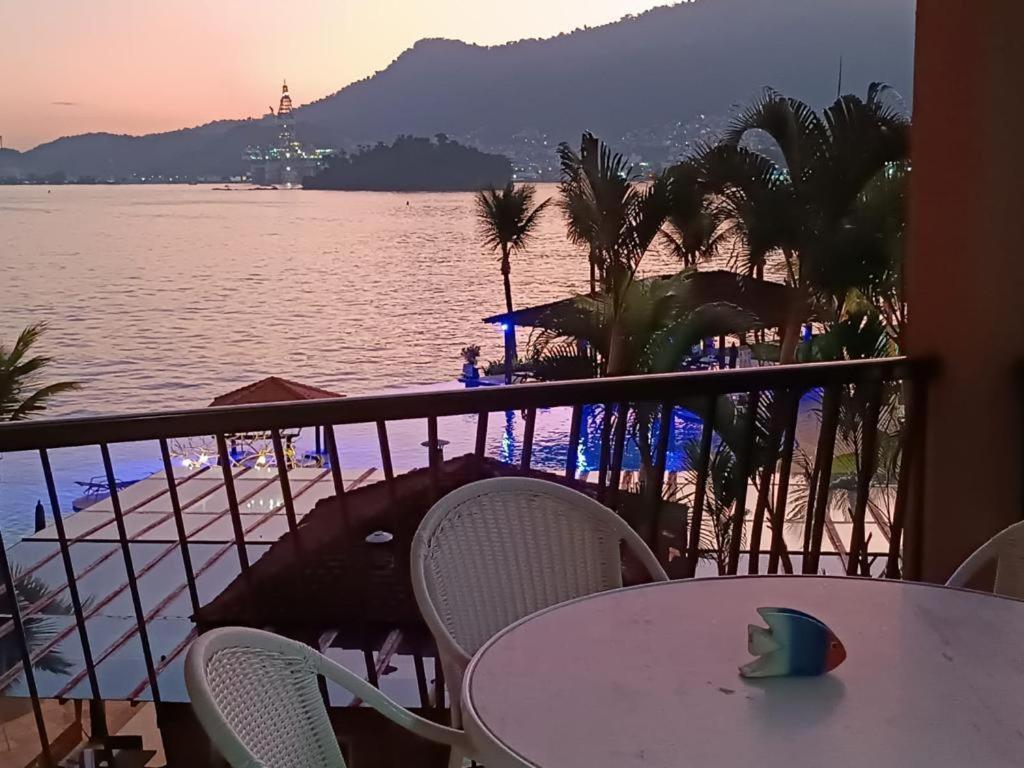 Angra Dos Reis - Apartamentos Com Vista Para O Mar Ou Para Piscina Condominio Porto Bali Kültér fotó